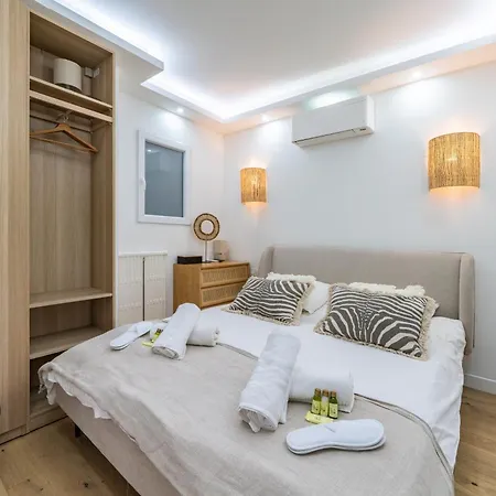 Centre Derriere Le Martinez Cannes