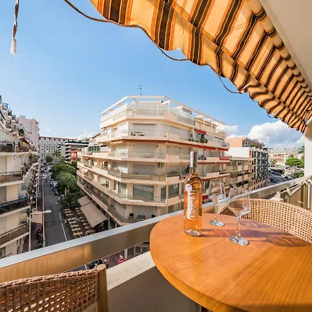 Centre Derriere Le Martinez Cannes