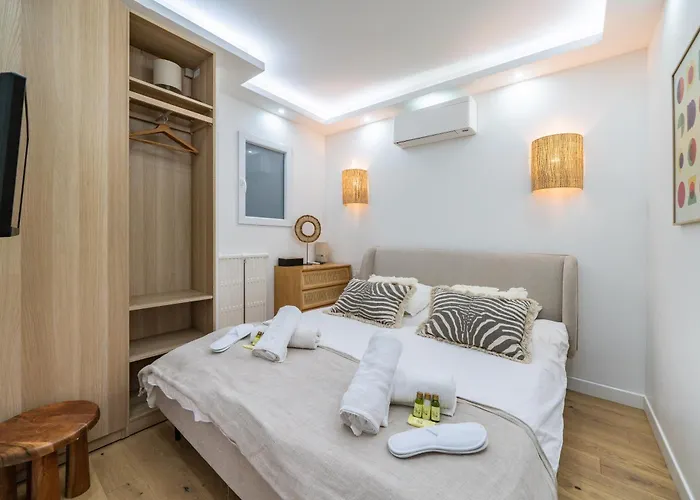 Centre Derriere Le Martinez Cannes